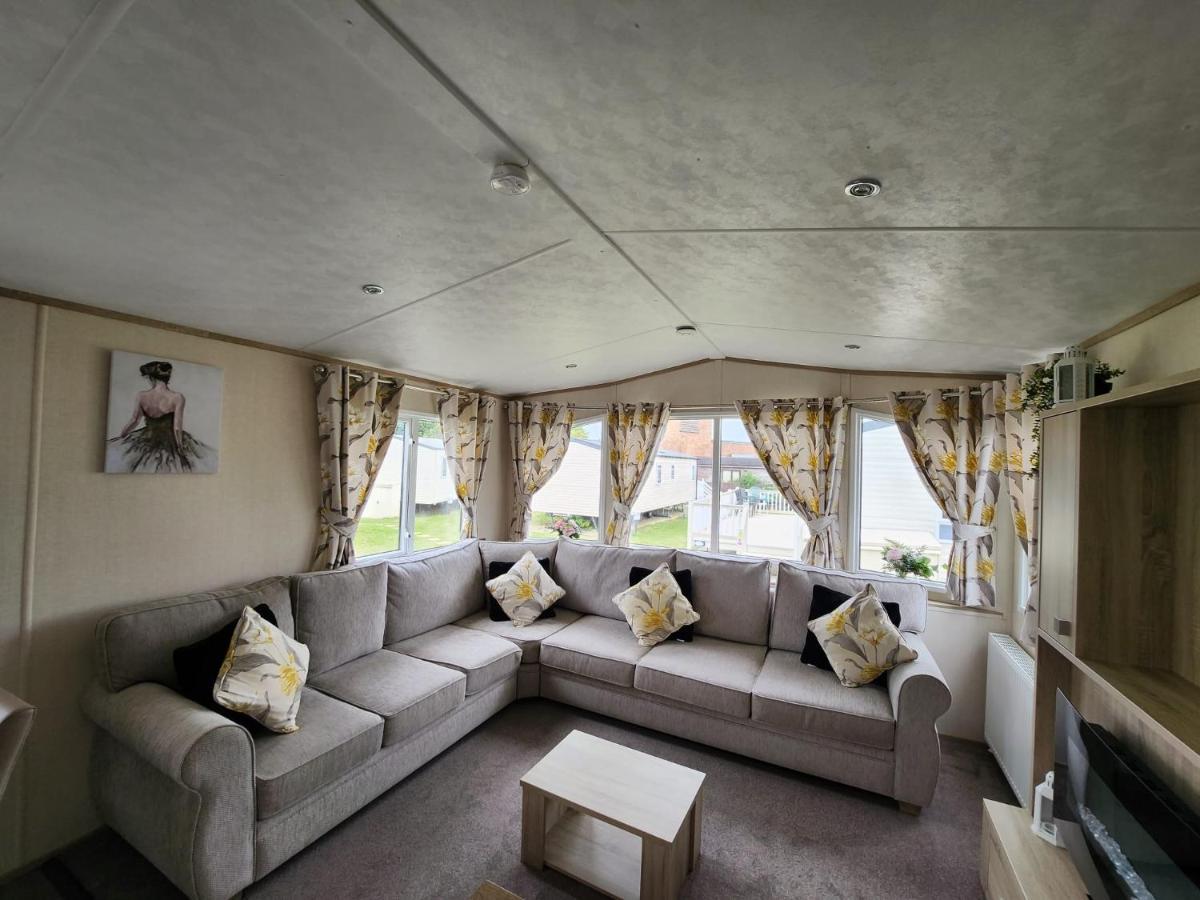 D & A Short Breaks - St Margarets Bay, Dover Hotel เซนต์มาร์กาเร็ตส์ แอท คลิฟฟ์ ภายนอก รูปภาพ